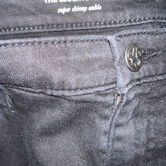 Adriano Goldschmied black distressed skinny ankle Jean. Great brand!  Size 31. - Picture 4 of 8